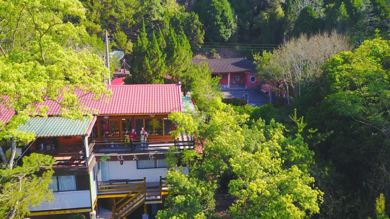 Hong Wa Cuo南投埔里紅瓦厝山居民宿 المظهر الخارجي الصورة